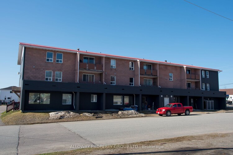 6 Algoma St, Wawa, Ontario, 