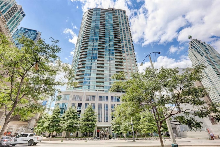 18 YONGE St, Toronto, Ontario, Waterfront Communities C1