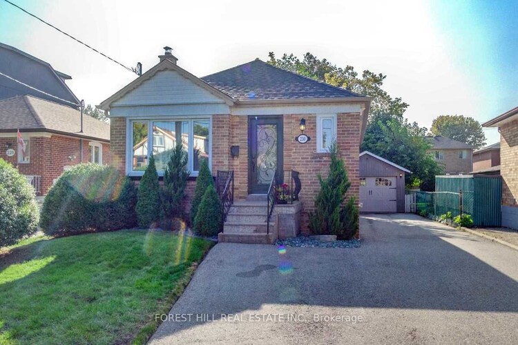 230 Beta St, Toronto, Ontario, Alderwood