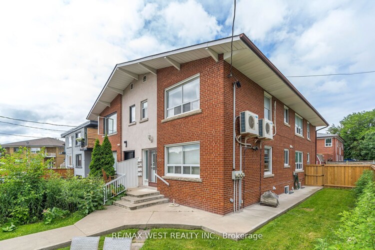 34 Penhurst Ave, Toronto, Ontario, Stonegate-Queensway