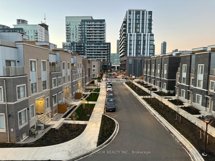 100 Honeycrisp Cres, Vaughan, Ontario, Vaughan Corporate Centre