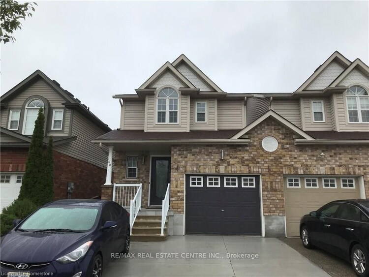 100 Periwinkle St, Kitchener, Ontario, 