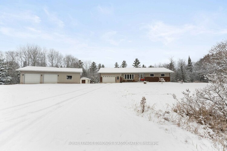 884 Witt Rd, Laurentian Valley, Ontario, 531 - Laurentian Valley