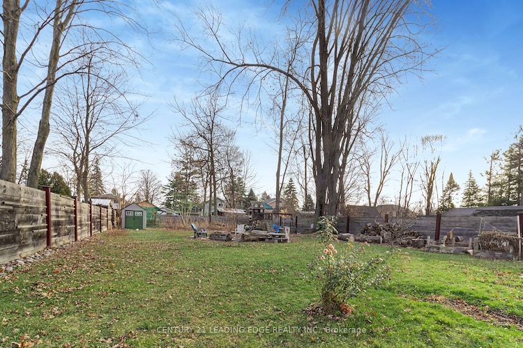 45 Pleasant Ave, East Gwillimbury, Ontario, Holland Landing