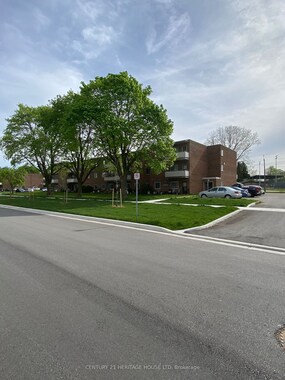 31 Parkside Drive S, Elgin, ON