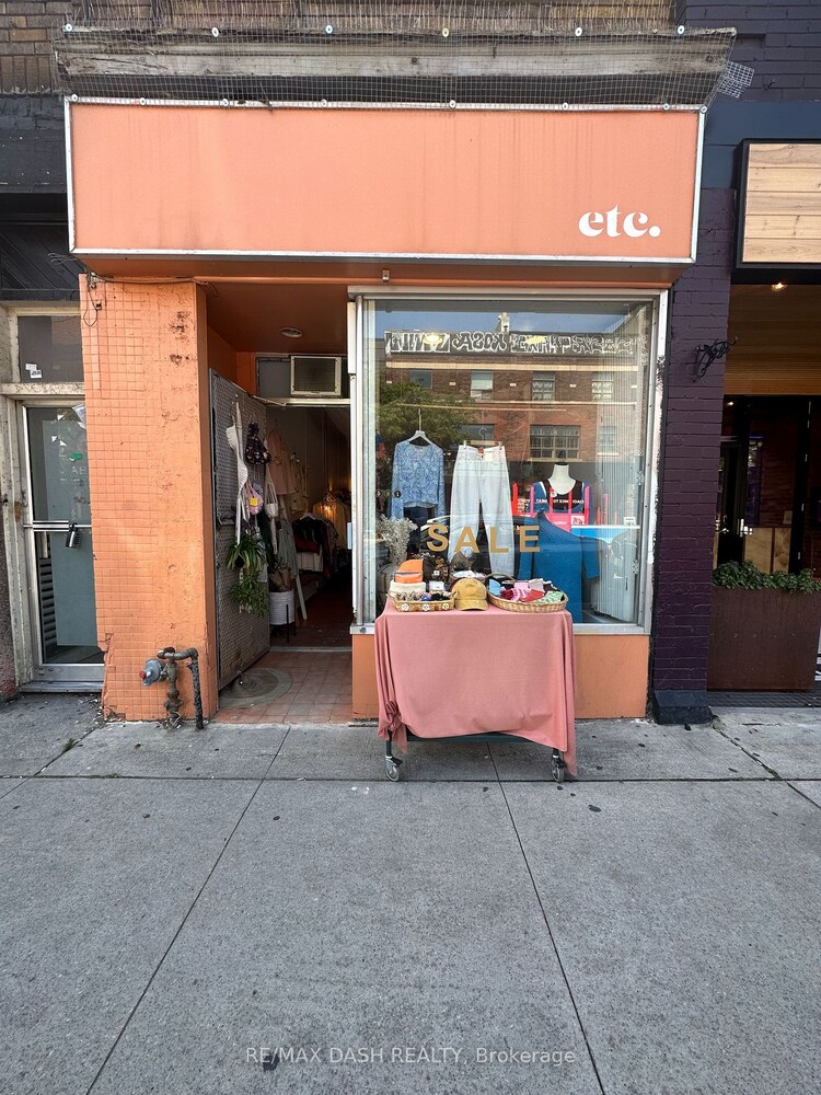 581 College St, Toronto, Ontario, Palmerston-Little Italy