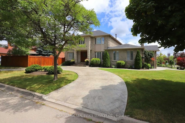 4415 Trailmaster Dr, Mississauga, Ontario, East Credit