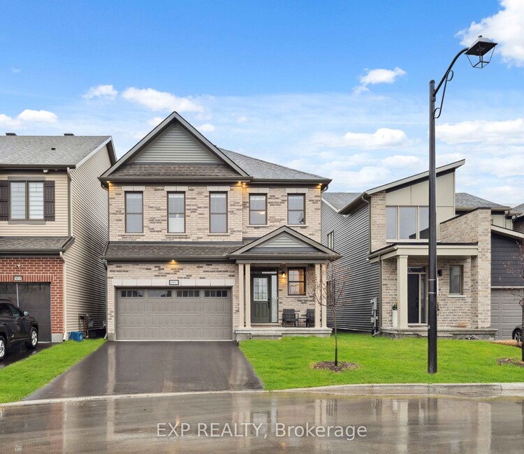 1053 SHOWMAN St S, Stittsville - Munster - Richmond, Ontario, 8204 - Richmond