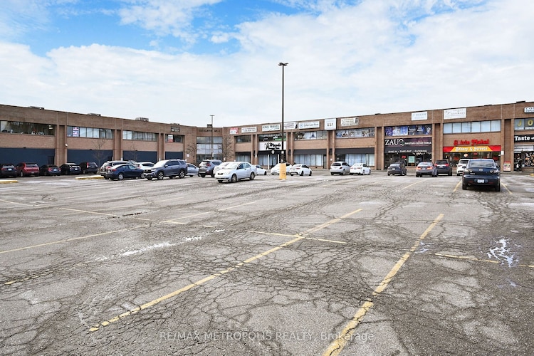 1325 Eglinton Ave E, Mississauga, Ontario, Northeast