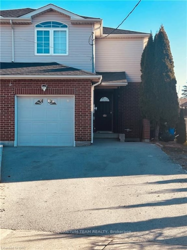 4 C Dixie Rd, St. Catharines, Ontario, 446 - Fairview