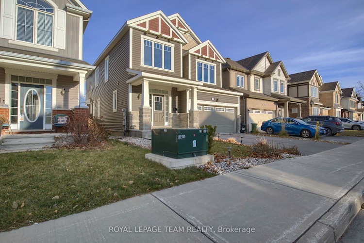 704 Devario Cres, Barrhaven, Ontario, 7711 - Barrhaven - Half Moon Bay