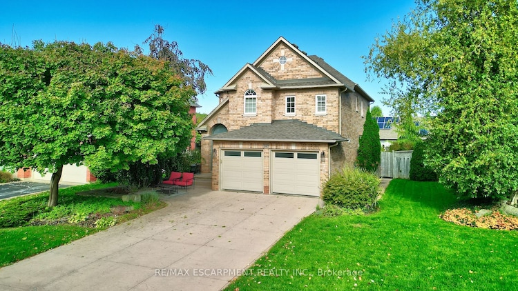 143 Valmont St, Hamilton, Ontario, Ancaster