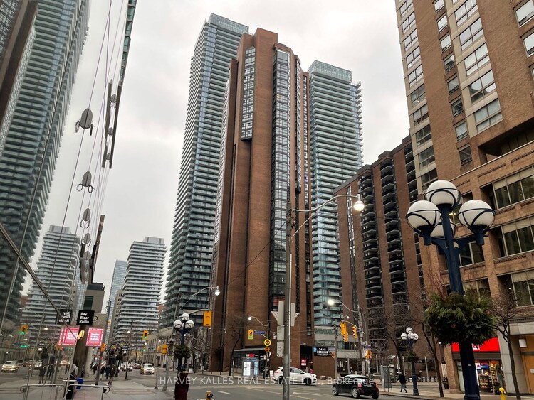 55 Charles St W, Toronto, Ontario, Bay Street Corridor