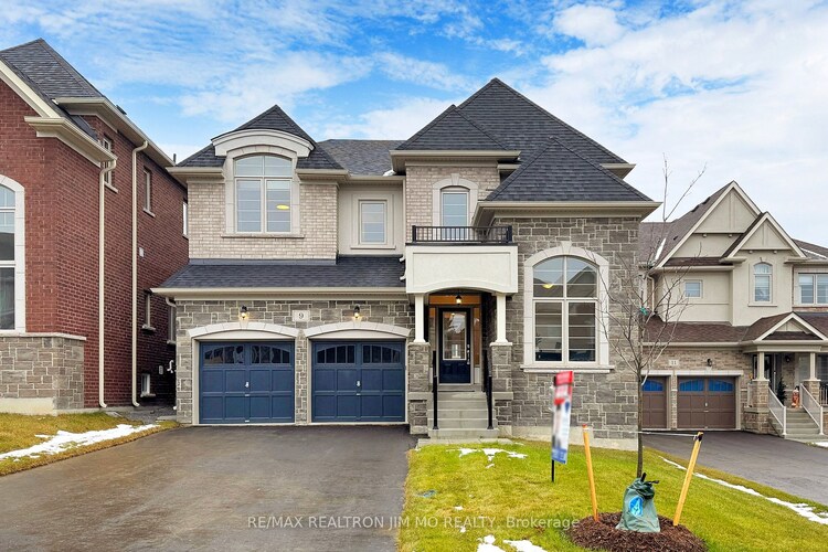 9 Goodwin Crt, East Gwillimbury, Ontario, Sharon