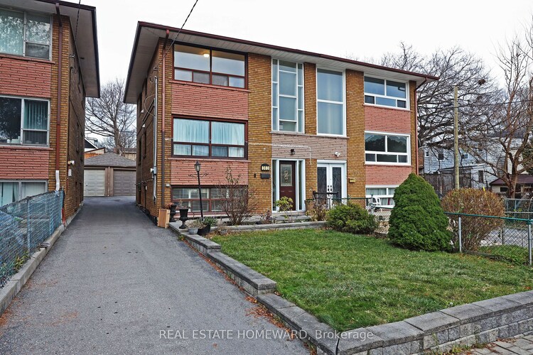 363 Highfield Rd, Toronto, Ontario, Greenwood-Coxwell