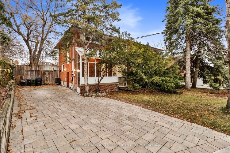 25 Carscadden Dr, Toronto, Ontario, Westminster-Branson