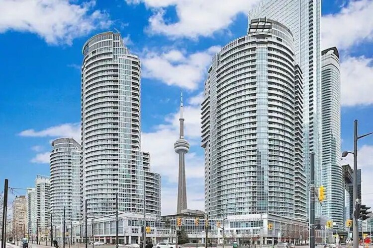 208 Queens Quay W, Toronto, Ontario, Waterfront Communities C1