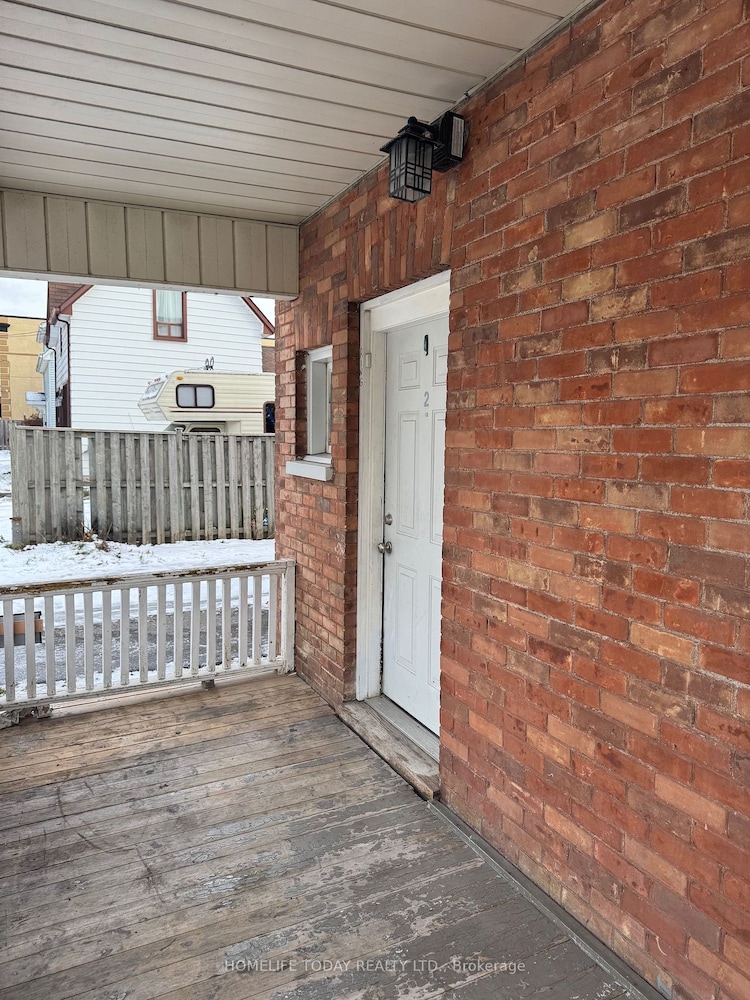 41 Quebec St, Oshawa, Ontario, Central