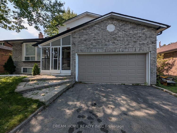 68 Lowe Blvd, Newmarket, Ontario, Huron Heights-Leslie Valley