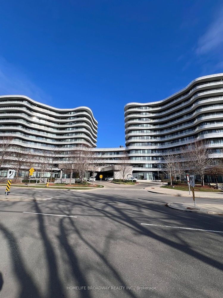 99 The Donway  W, Toronto, Ontario, Banbury-Don Mills