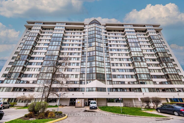 21 Markbrook Lane, Toronto, Ontario, Mount Olive-Silverstone-Jamestown