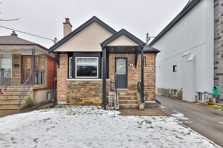 16 Little Blvd, Toronto, Ontario, Briar Hill-Belgravia