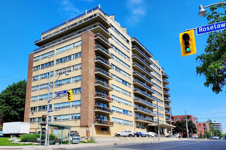 2500 Bathurst St, Toronto, Ontario, Forest Hill North