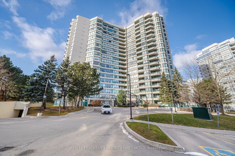 7250 Yonge St, Vaughan, Ontario, Crestwood-Springfarm-Yorkhill