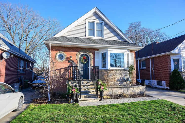 85 Barons Ave S, Hamilton, Ontario, Bartonville