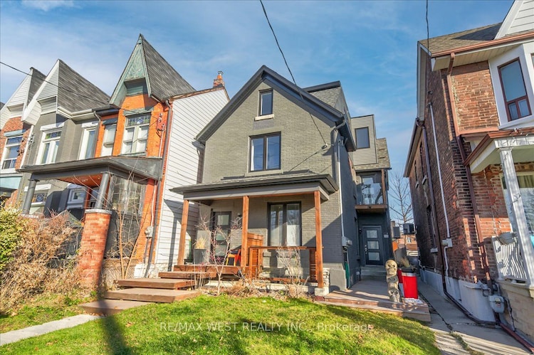 33 Edwin Ave, Toronto, Ontario, Dovercourt-Wallace Emerson-Junction