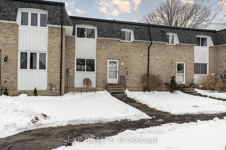 68 King St, Stittsville - Munster - Richmond, Ontario, 8204 - Richmond