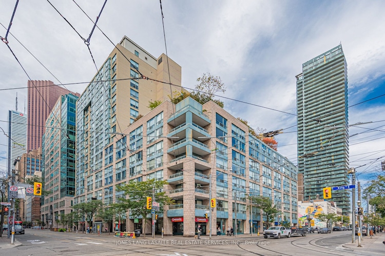 54 Church St, Toronto, Ontario, Church-Yonge Corridor