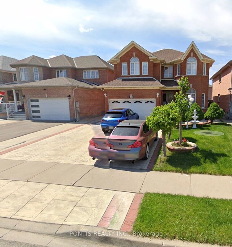 32 Mapleview Ave, Brampton, Ontario, Sandringham-Wellington