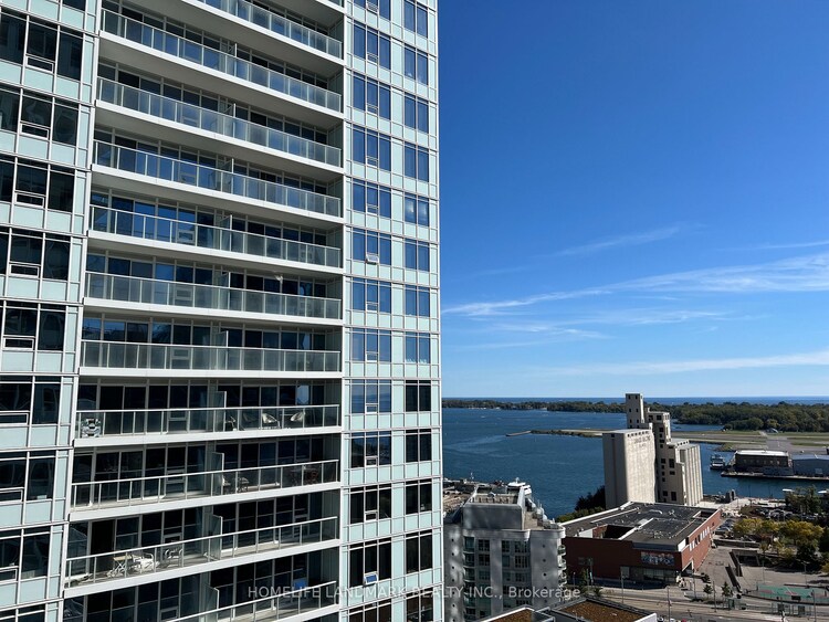 19 Bathurst St, Toronto, Ontario, Waterfront Communities C1