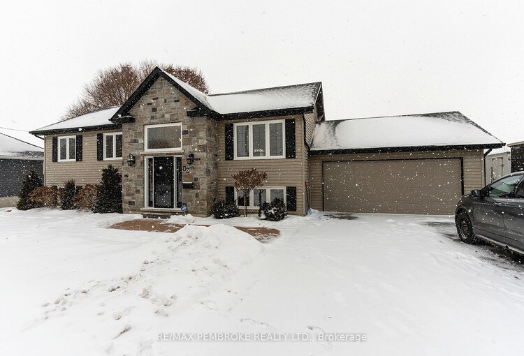 10 Robertson Dr, Whitewater Region, Ontario, 581 - Beachburg