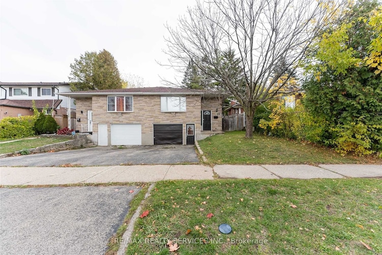 32 Obermeyer Dr, Kitchener, Ontario, 