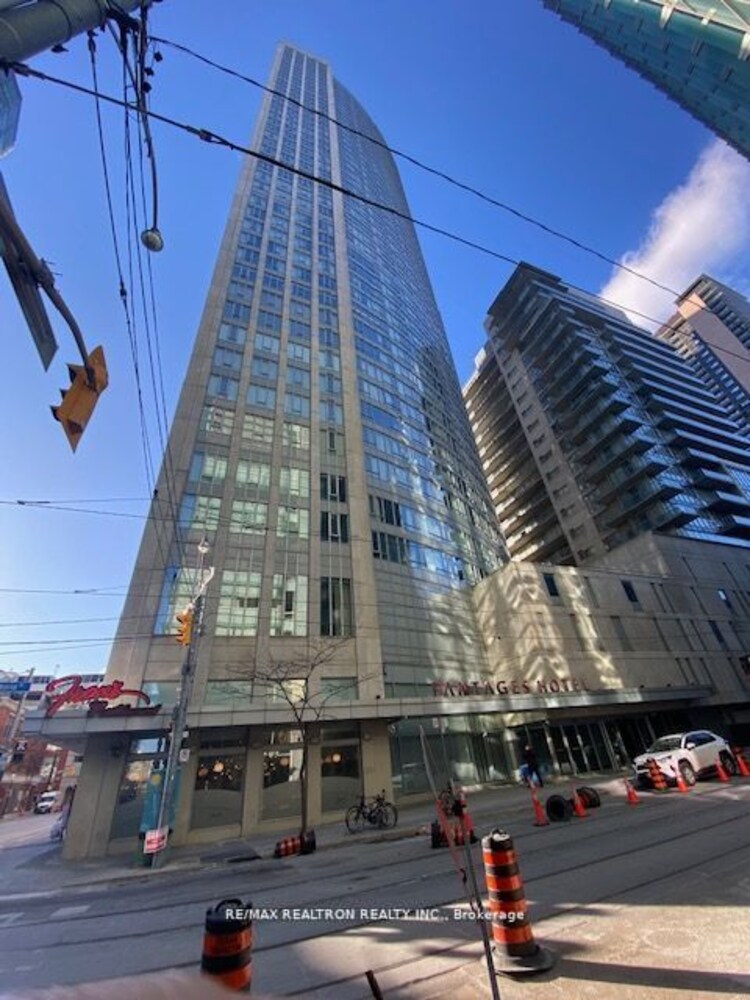 210 Victoria St, Toronto, Ontario, Church-Yonge Corridor