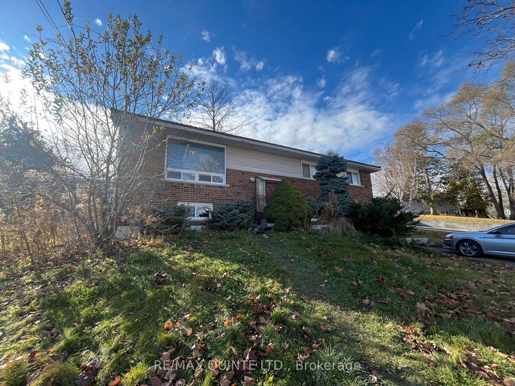 86 WALLBRIDGE Cres, Belleville, Ontario, 