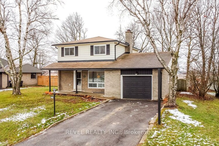 261 Nelson Cres, Innisfil, Ontario, Stroud