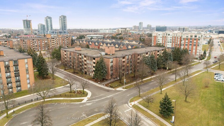 1525 Diefenbaker Crt, Pickering, Ontario, Town Centre