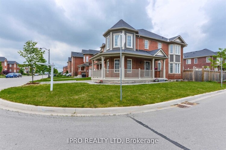 1039 Diefenbaker St, Milton, Ontario, Willmott