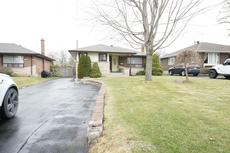 586 Central Pk Blvd N, Oshawa, Ontario, O'Neill