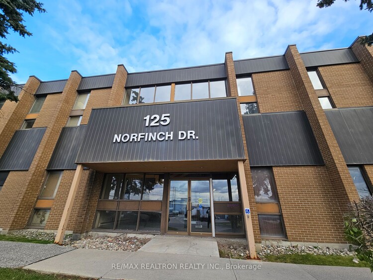 125 Norfinch Dr, Toronto, Ontario, Black Creek