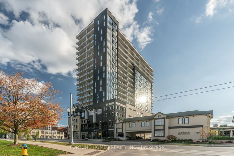 181 King St S, Waterloo, Ontario, 