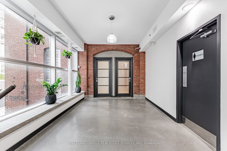 488 Wellington St W, Toronto, Ontario, Waterfront Communities C1