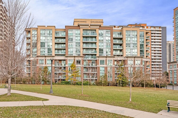 17 Michael Power Pl, Toronto, Ontario, Islington-City Centre West