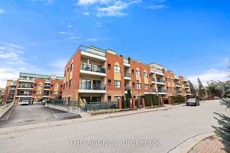 33 Wallace St, Vaughan, Ontario, West Woodbridge