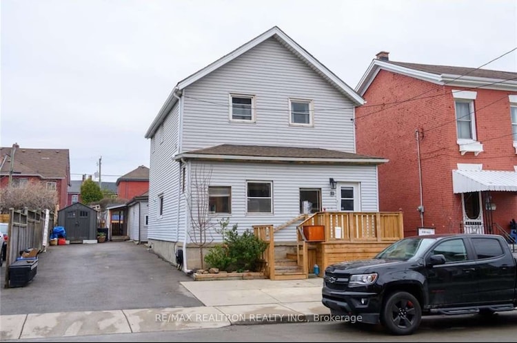 83 Magill St, Hamilton, Ontario, Strathcona