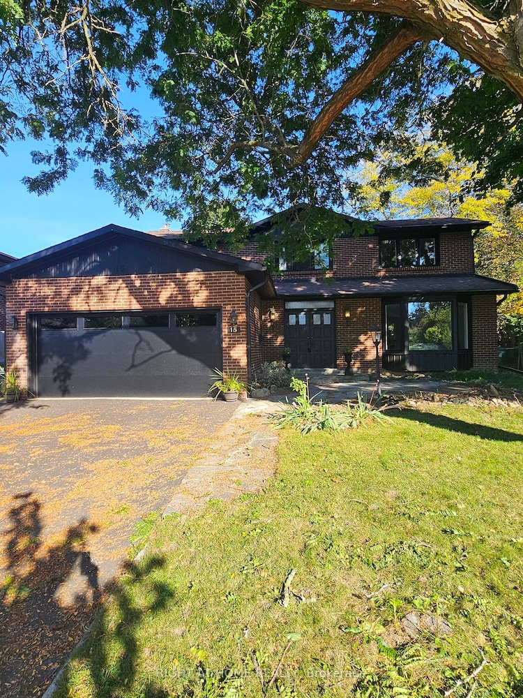 15 Nevada Ave, Toronto, Ontario, Newtonbrook East