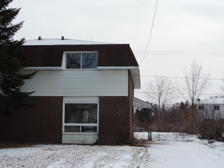 372 PATTIE Dr, Carleton Place, Ontario, 909 - Carleton Place